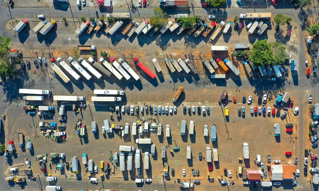 Overview picture of a busy truck stop